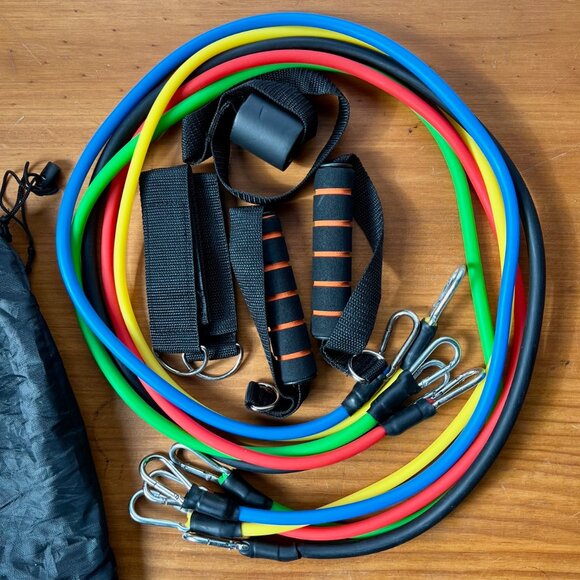 Resistance Bands Anti-Slip & Roll Elastic Workout Booty Bands for Women - Picture 2 of 2